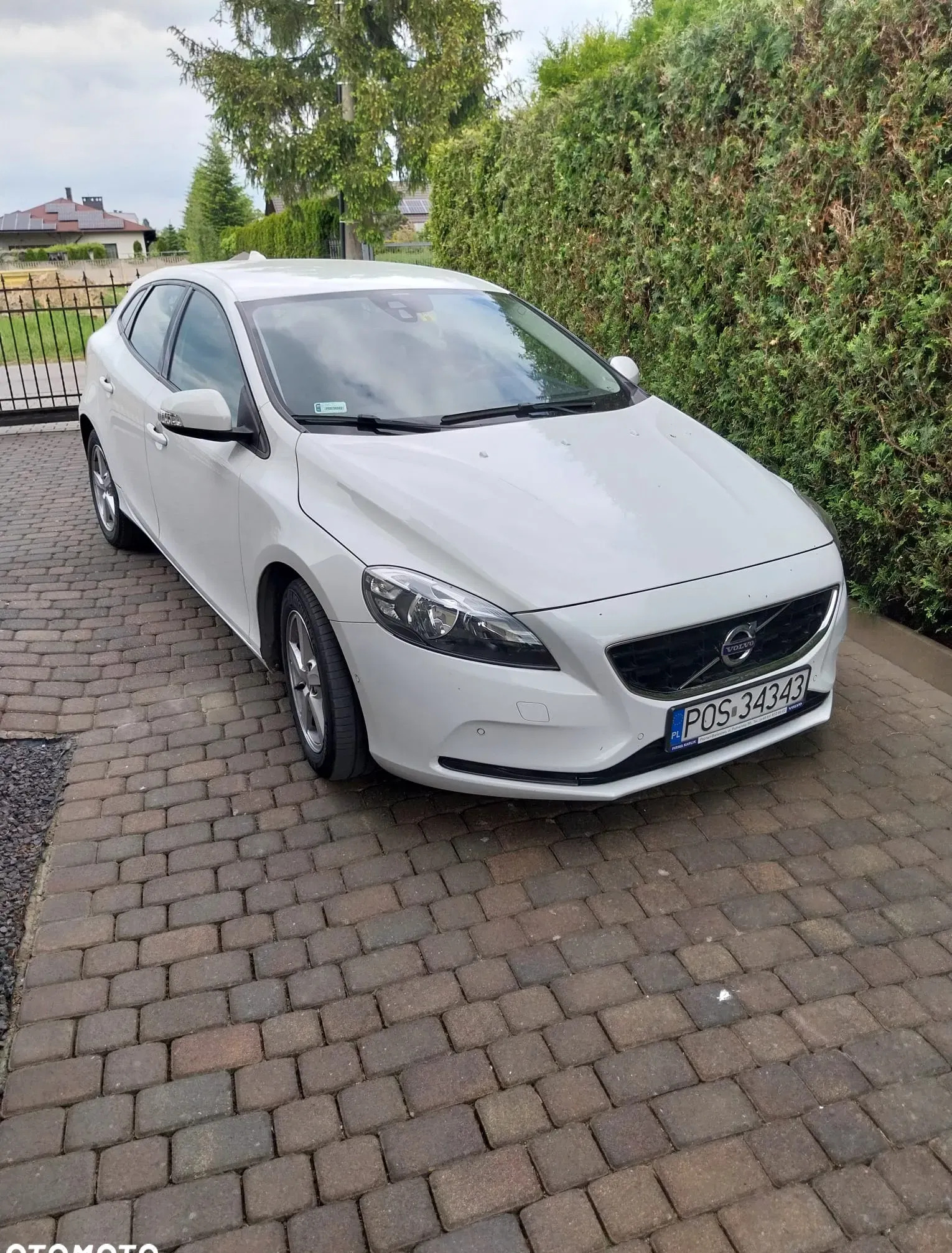 samochody osobowe Volvo V40 cena 49000 przebieg: 76000, rok produkcji 2013 z Limanowa